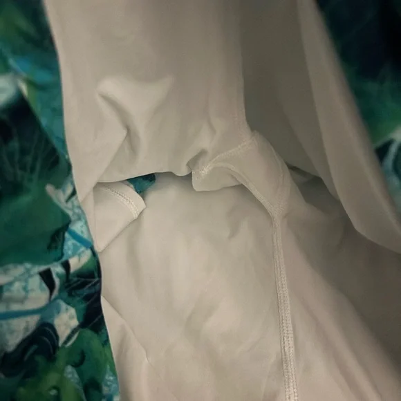 Tommy Bahama Green Leaf Print Skort - Picture 6 of 6